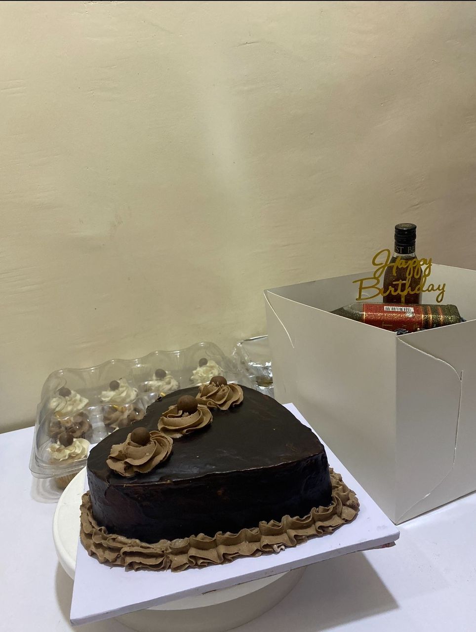 Chocolate Delight – heart-shaped chocolate cake with chocolate frosting